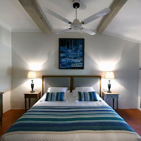 Bed and Breakfast L'Amandiere Gordes Exterior foto