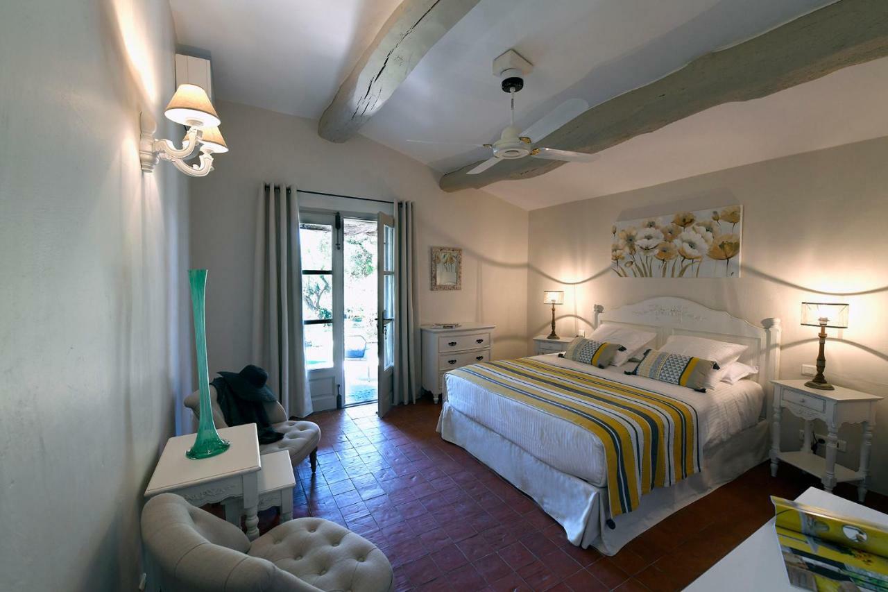 Bed and Breakfast L'Amandiere Gordes Exterior foto